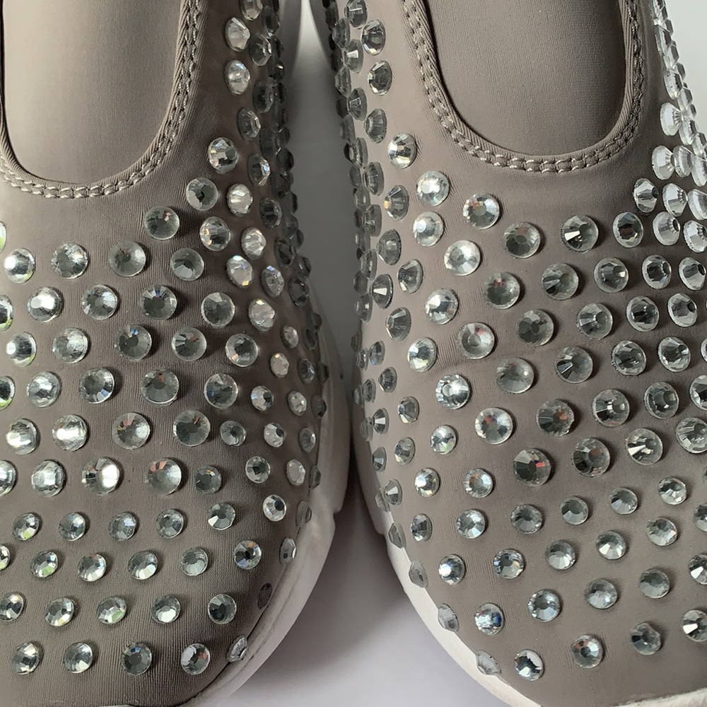 🔥🔥🔥Michael Kors embellished sneakers size 7 US🔥🔥🔥 - Picture 7 of 9